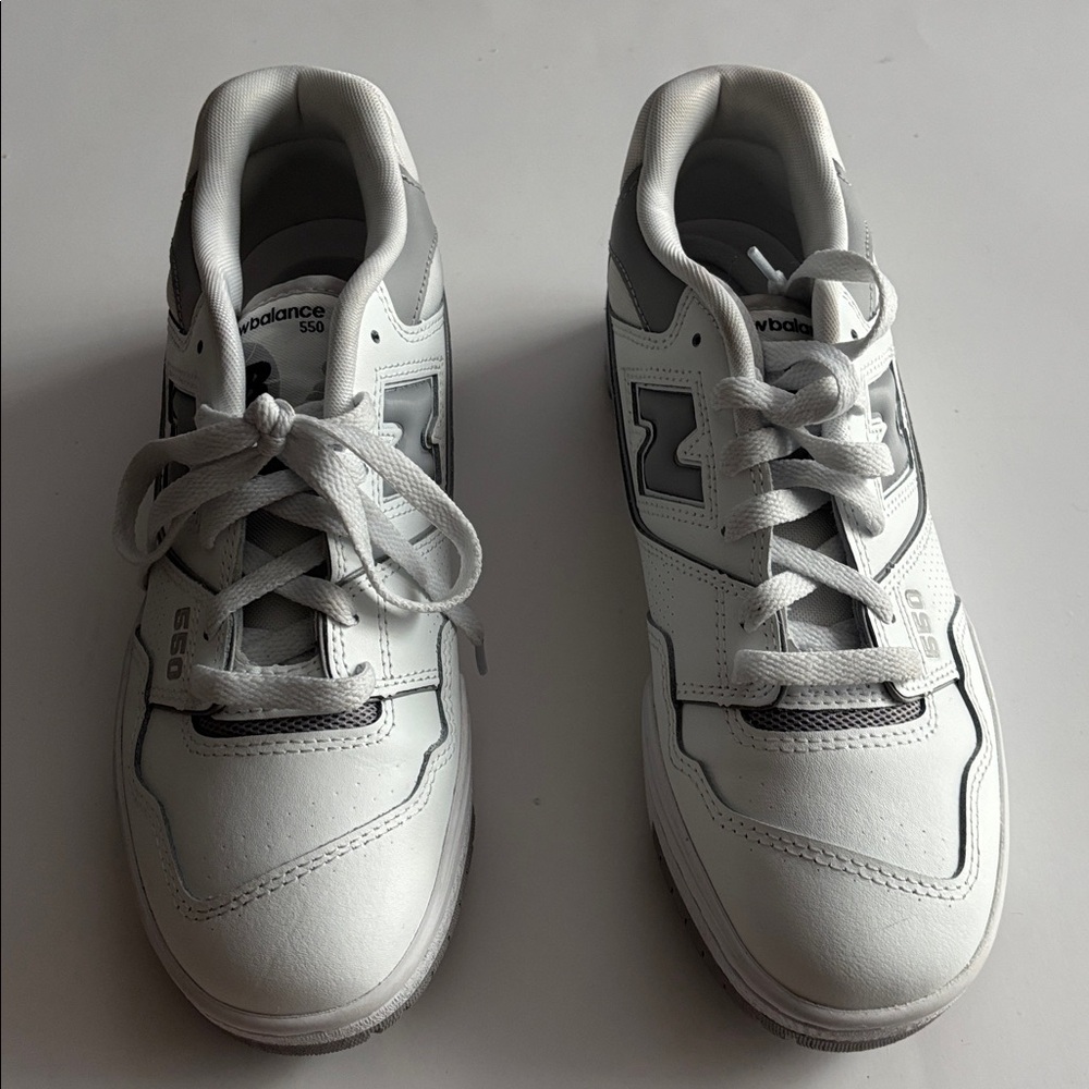 New Balance 550 - Picture 2 of 12